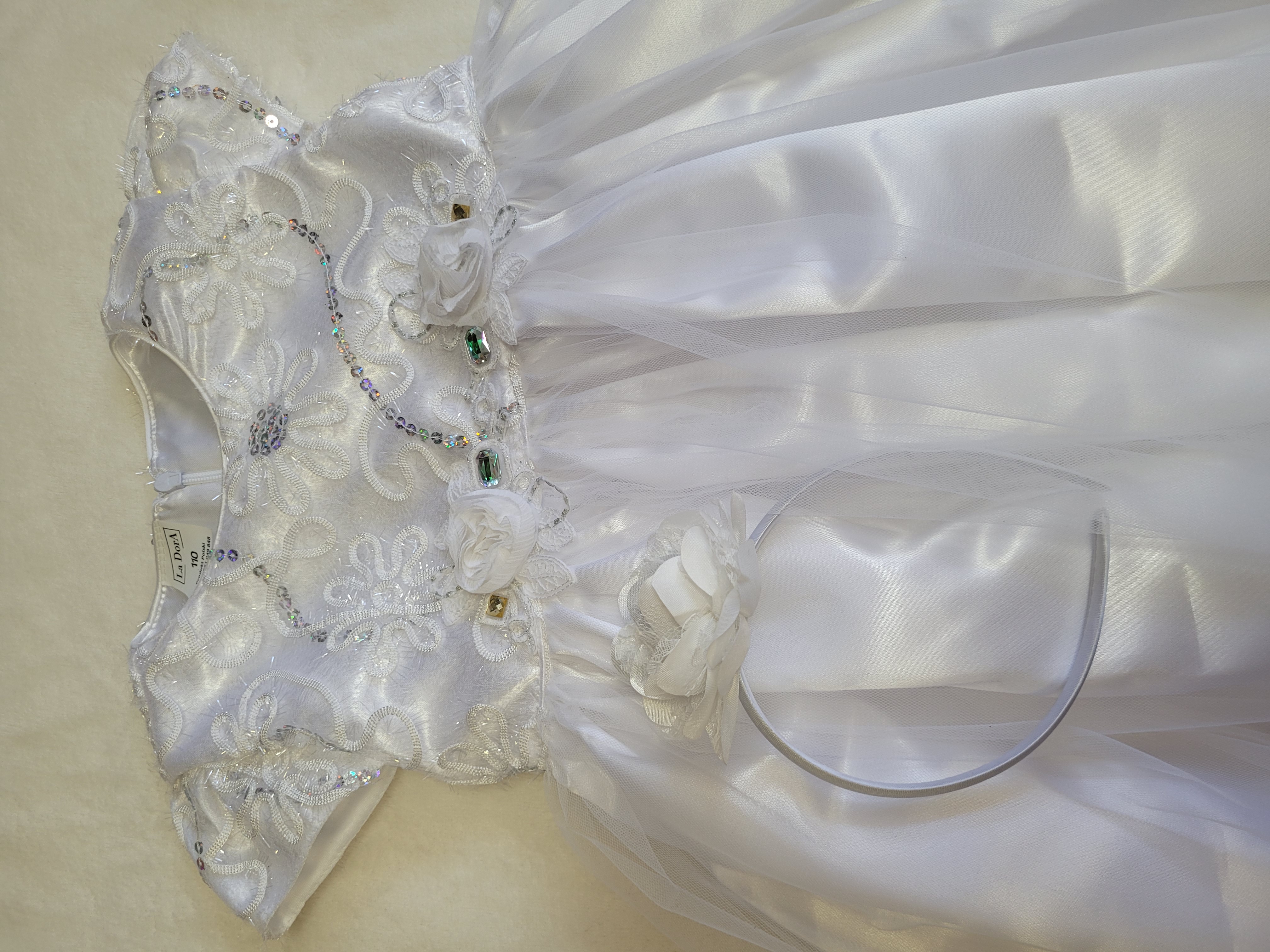 Šaty s čelenkou snehovo biele veľ. 110-134