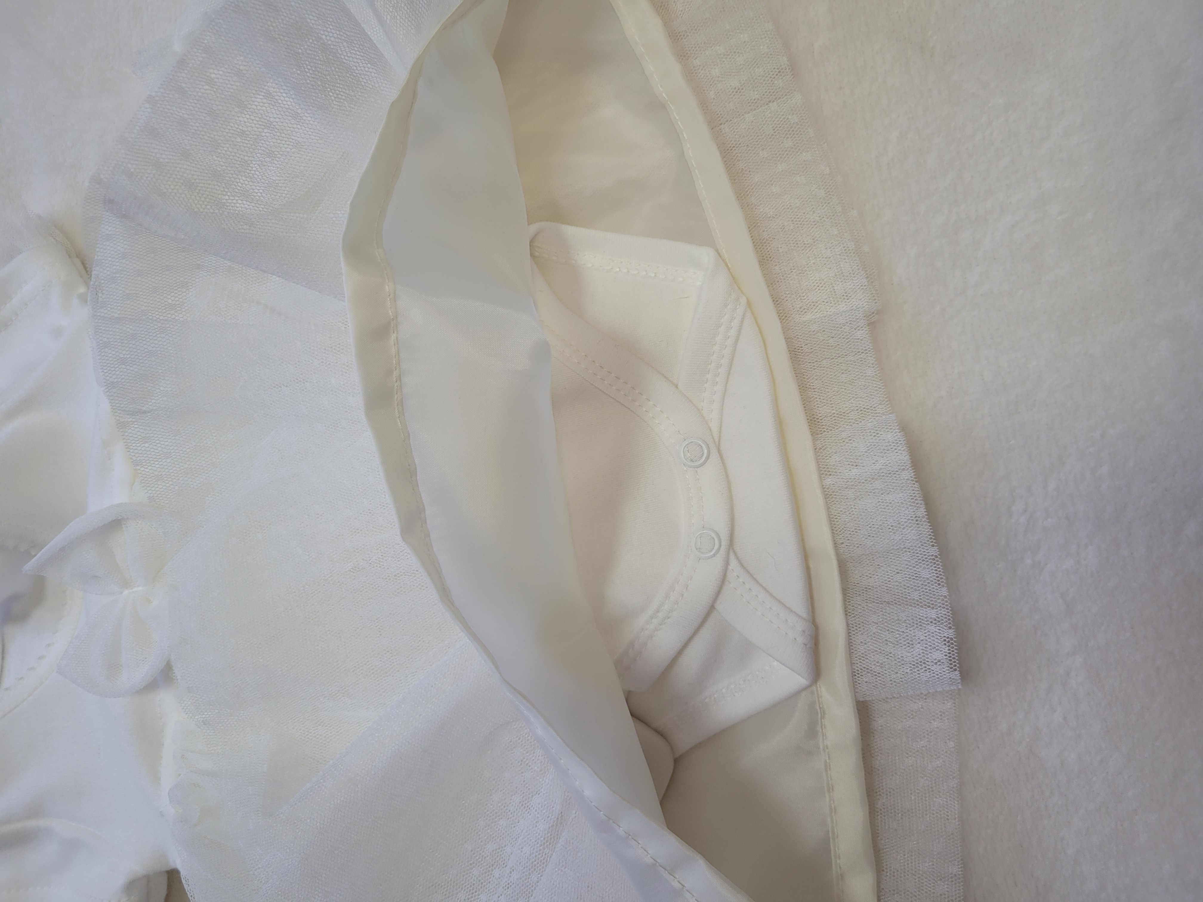 Šaty s tylovou sukničkou + body krémové veľ. 62-86