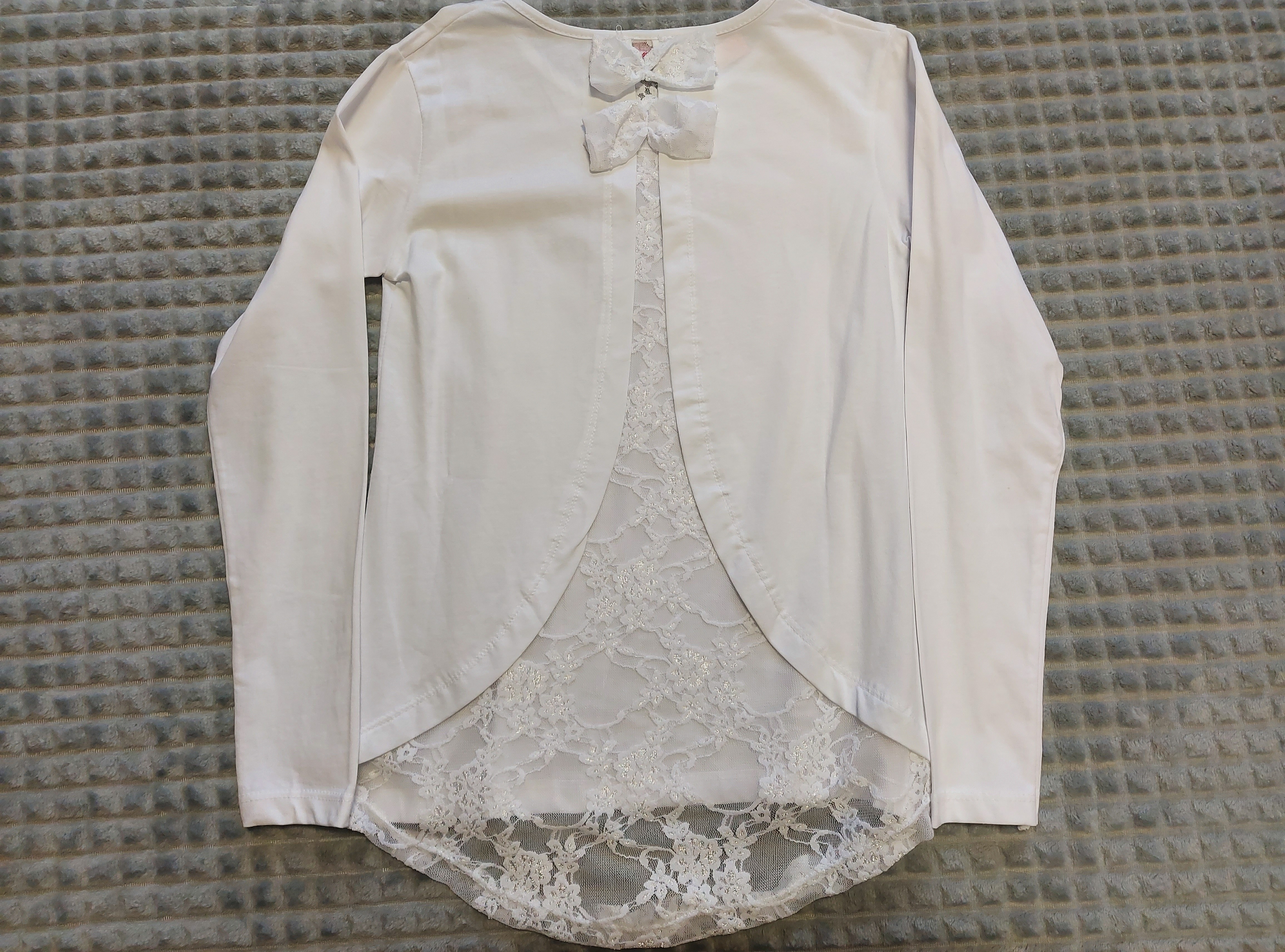 Dievčenské biele tričko s krajkou veľ. 140