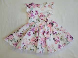 Šaty s čelenkou svetlé veľ. 128, 134