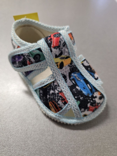 Detské papučky Manik uzavreté 2S - Farebné auta veľ. 17